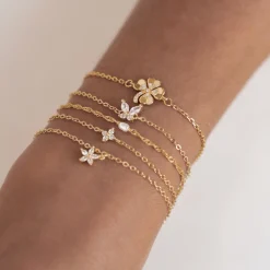 Charm Armbänder | Hey Happiness Armband mit Gänseblümchen Anhänger aus Sterlingsilber Gold