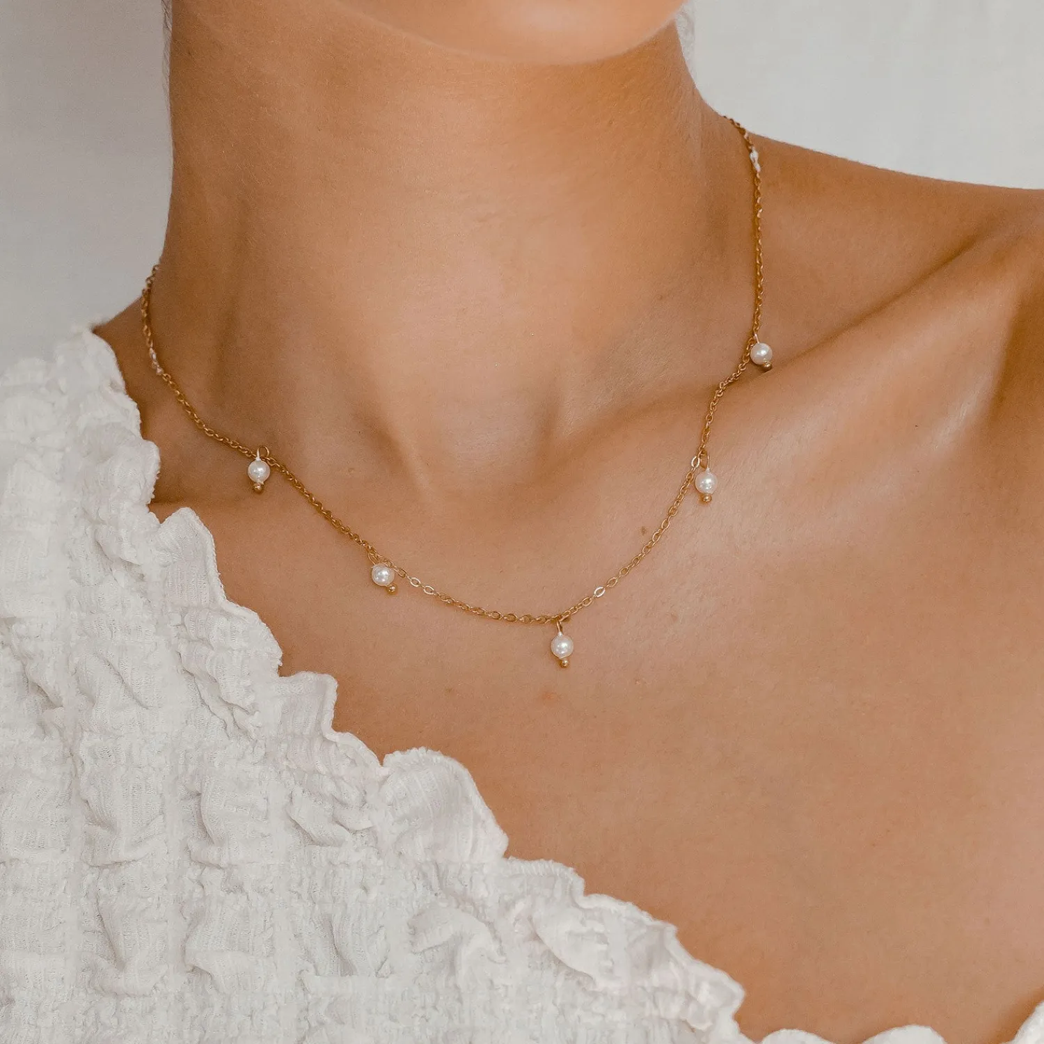 Perlenketten | Filigrane Ketten | Hey Happiness Cinque Kette mit Perlenanhänger Gold