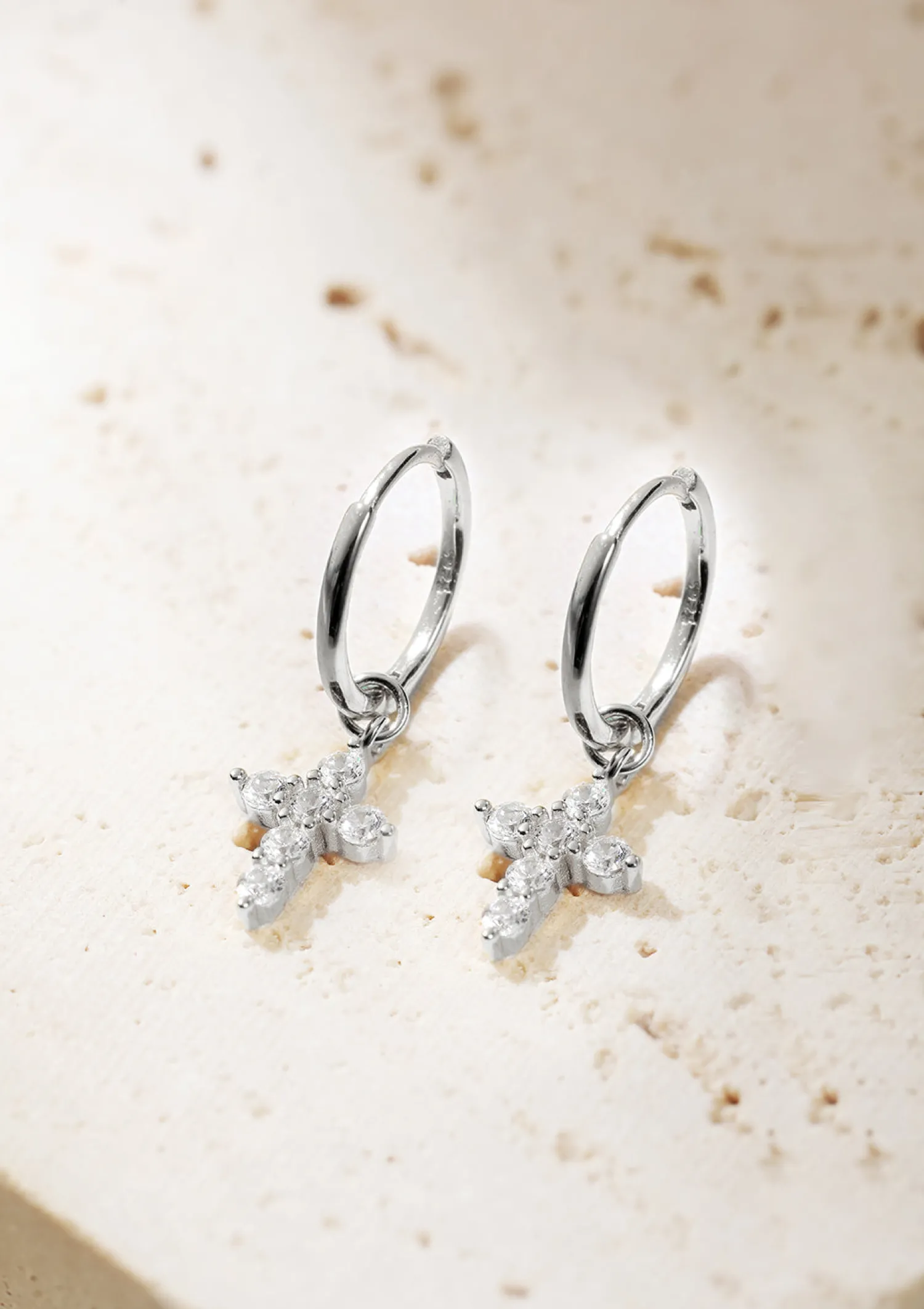 Creolen | Hey Happiness Creolen Kreuz Anhänger Sterlingsilber Silver