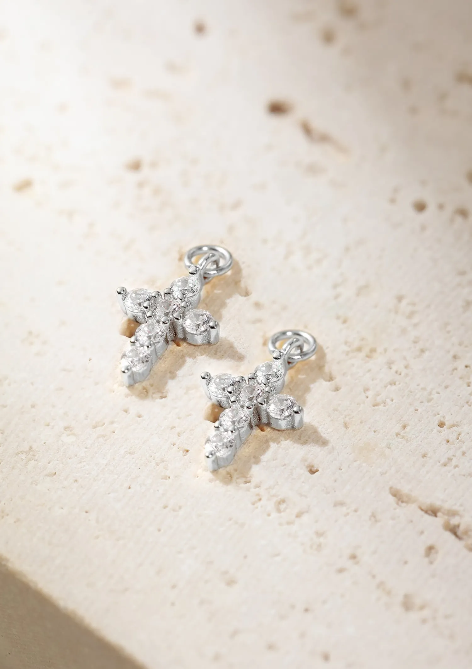 Creolen | Hey Happiness Creolen Kreuz Anhänger Sterlingsilber Silver