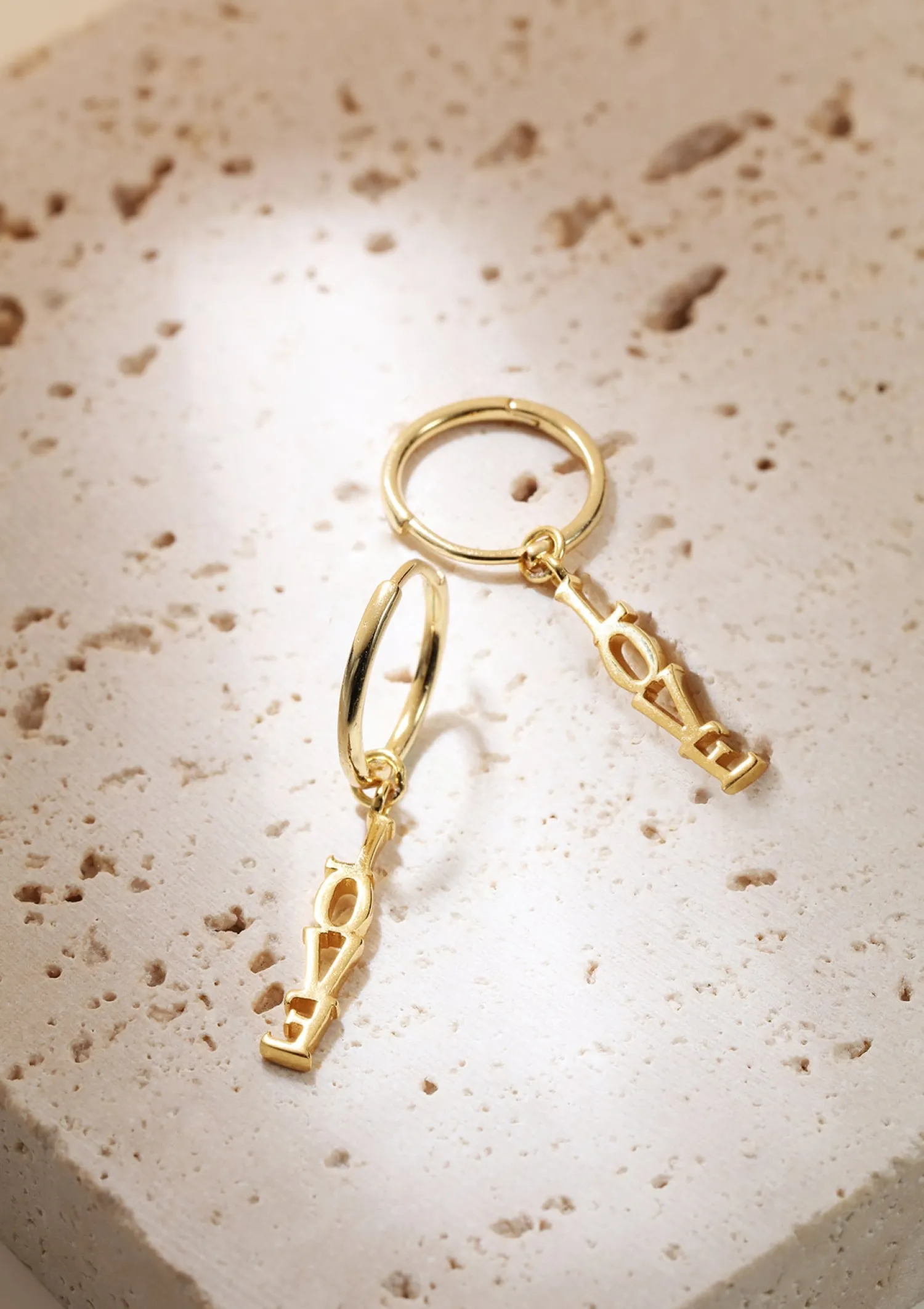 Creolen | Hey Happiness Creolen LOVE Anhänger Sterlingsilber in Gold