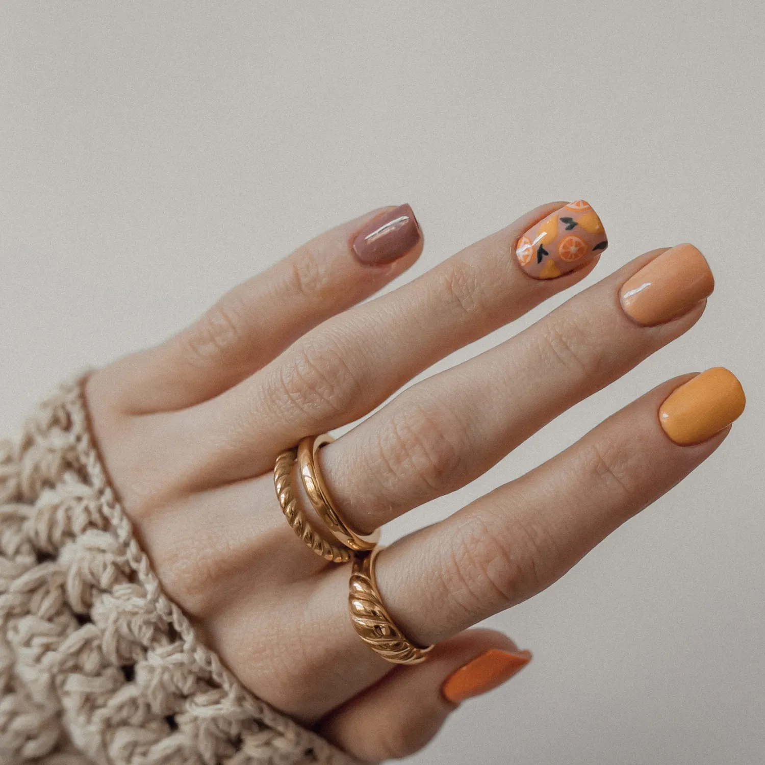 Auffällige Ringe | Hey Happiness Croissant Ring in Gold