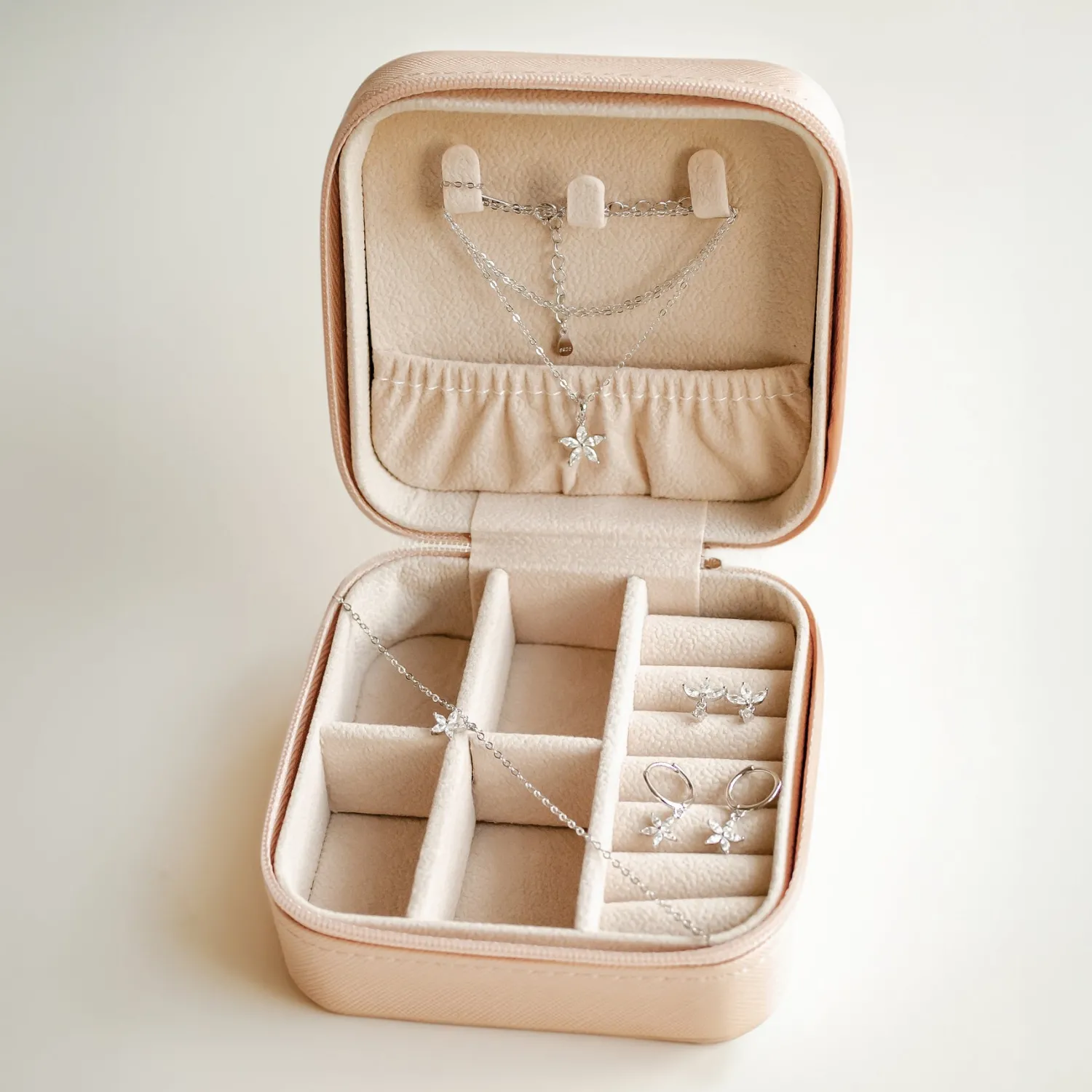 Necklace Sets | Hey Happiness Daisy Sterling Silver Jewelry and Case Set
