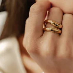 Auffällige Ringe | Hey Happiness Doppel Kurvenring aus Edelstahl Gold