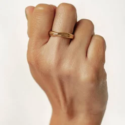 Auffällige Ringe | Hey Happiness Gekreuzter Ring aus Edelstahl Gold