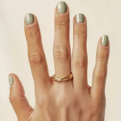 Auffällige Ringe | Hey Happiness Gekreuzter Ring aus Edelstahl Gold
