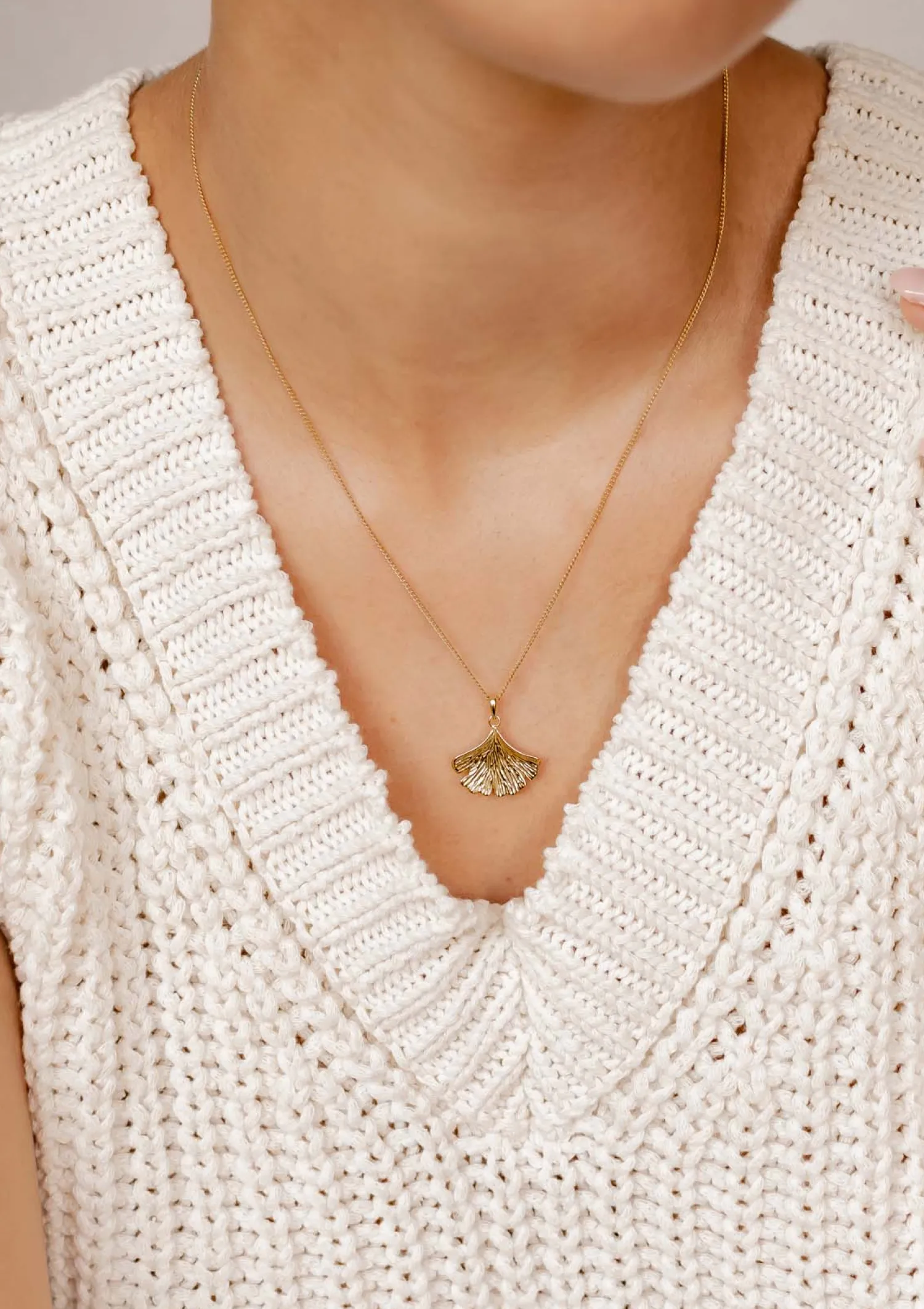 Filigrane Ketten | Hey Happiness Ginkgoblatt Kette Sterlingsilber in Gold