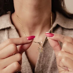 Anhänger | Filigrane Ketten | Hey Happiness Hamsa Hand Anhänger Halskette für Schutz aus Sterlingsilber