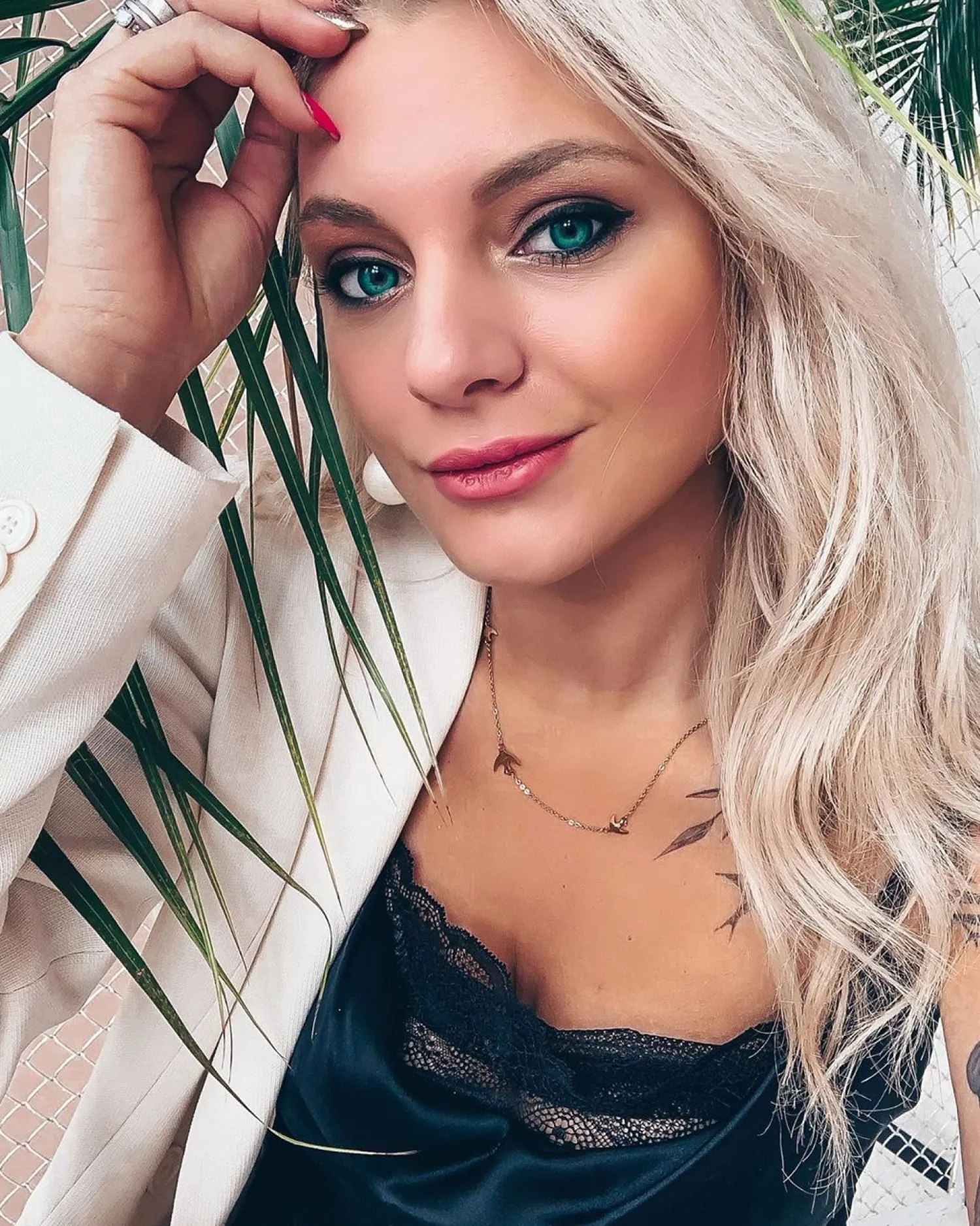 Filigrane Ketten | Hey Happiness Kette Fliegende Vögel in farbe Gold