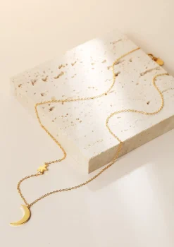 Filigrane Ketten | Hey Happiness Kette mit Stern und Mond Anhängern in farbe Gold