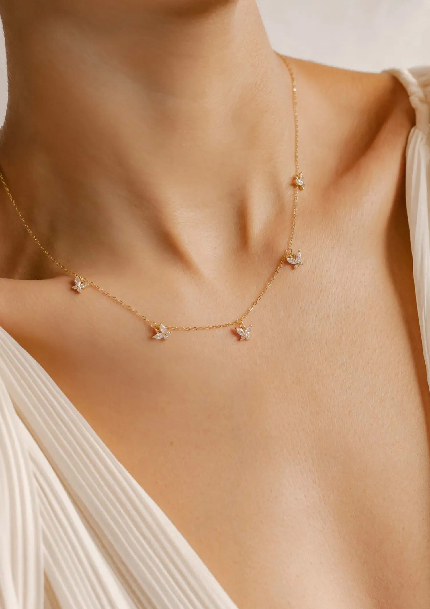 Filigrane Ketten | Hey Happiness Kette Schmetterling Anhänger mit Schmucksteinen Sterlingsilber