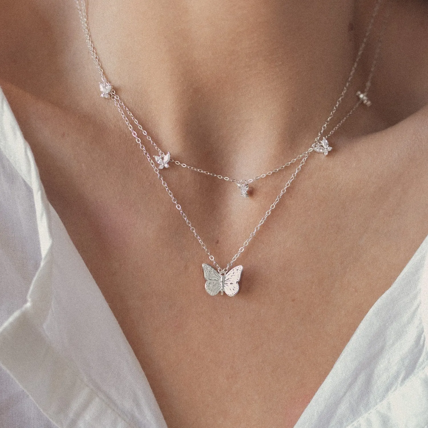 Filigrane Ketten | Hey Happiness Kette Schmetterling Anhänger mit Schmucksteinen Sterlingsilber