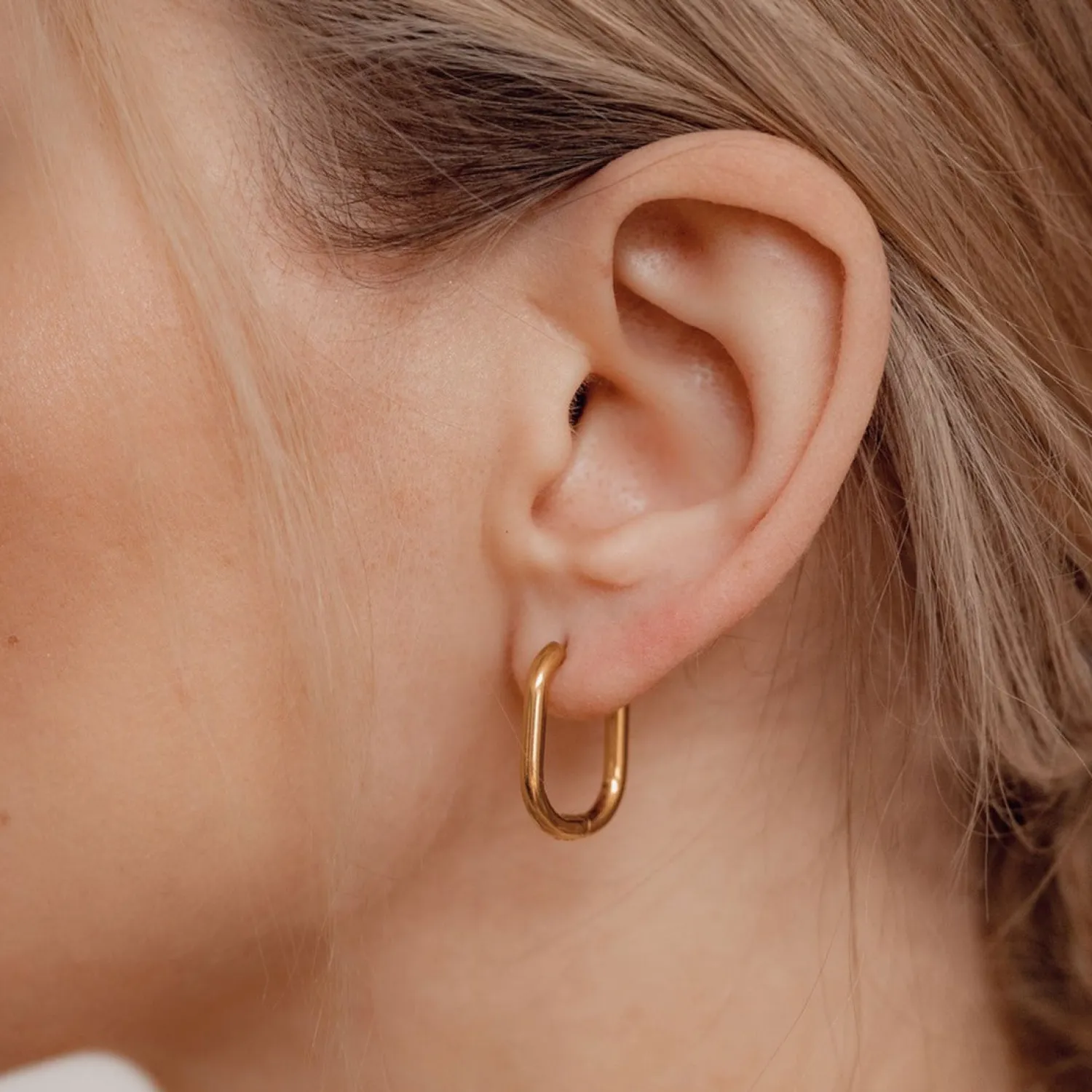 Creolen | Hey Happiness Kleine Dünne Ovale Creolen in Goldfarbe