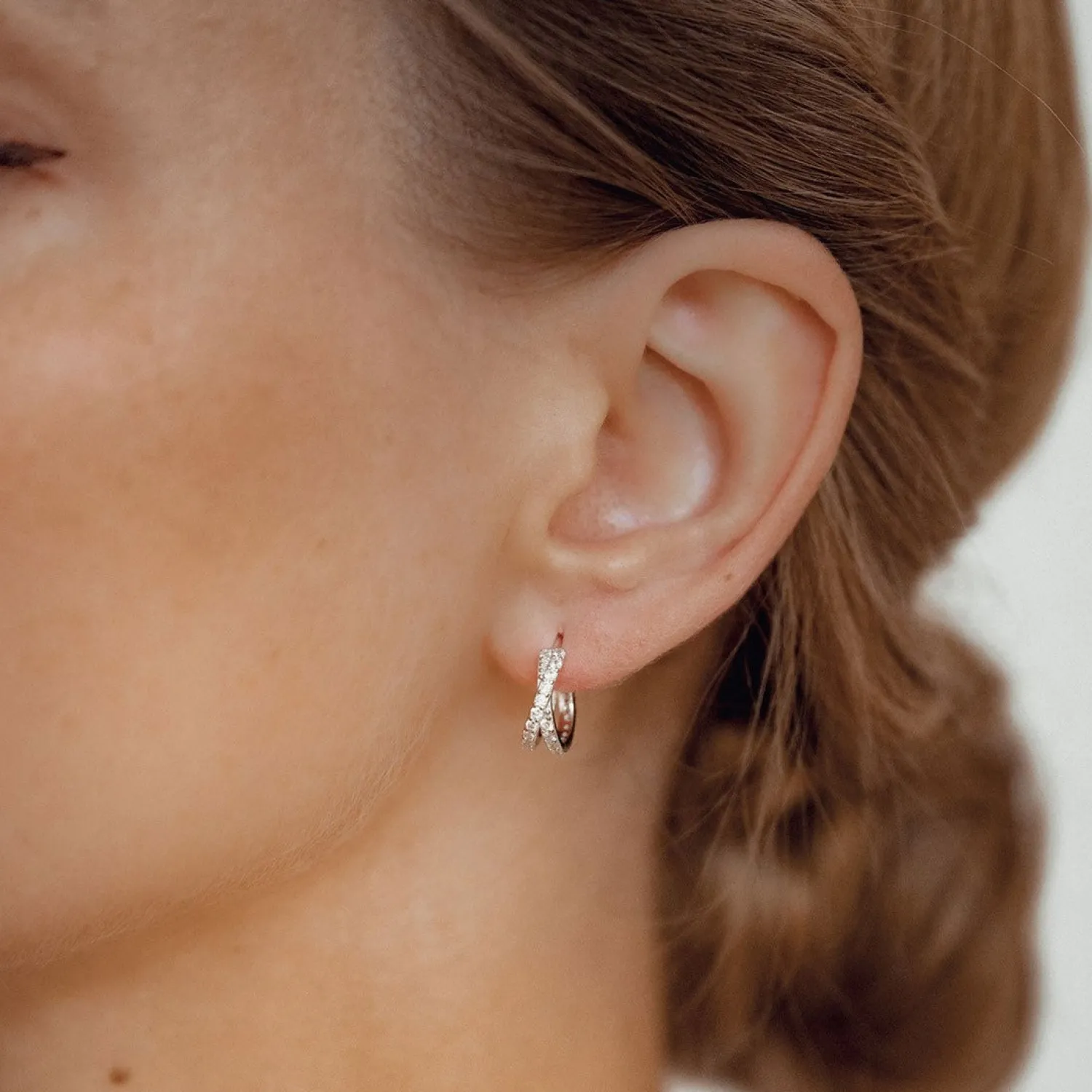 Creolen | Hey Happiness Kreuz und Quer Creolen mit Edelsteinen Sterlingsilber Silver