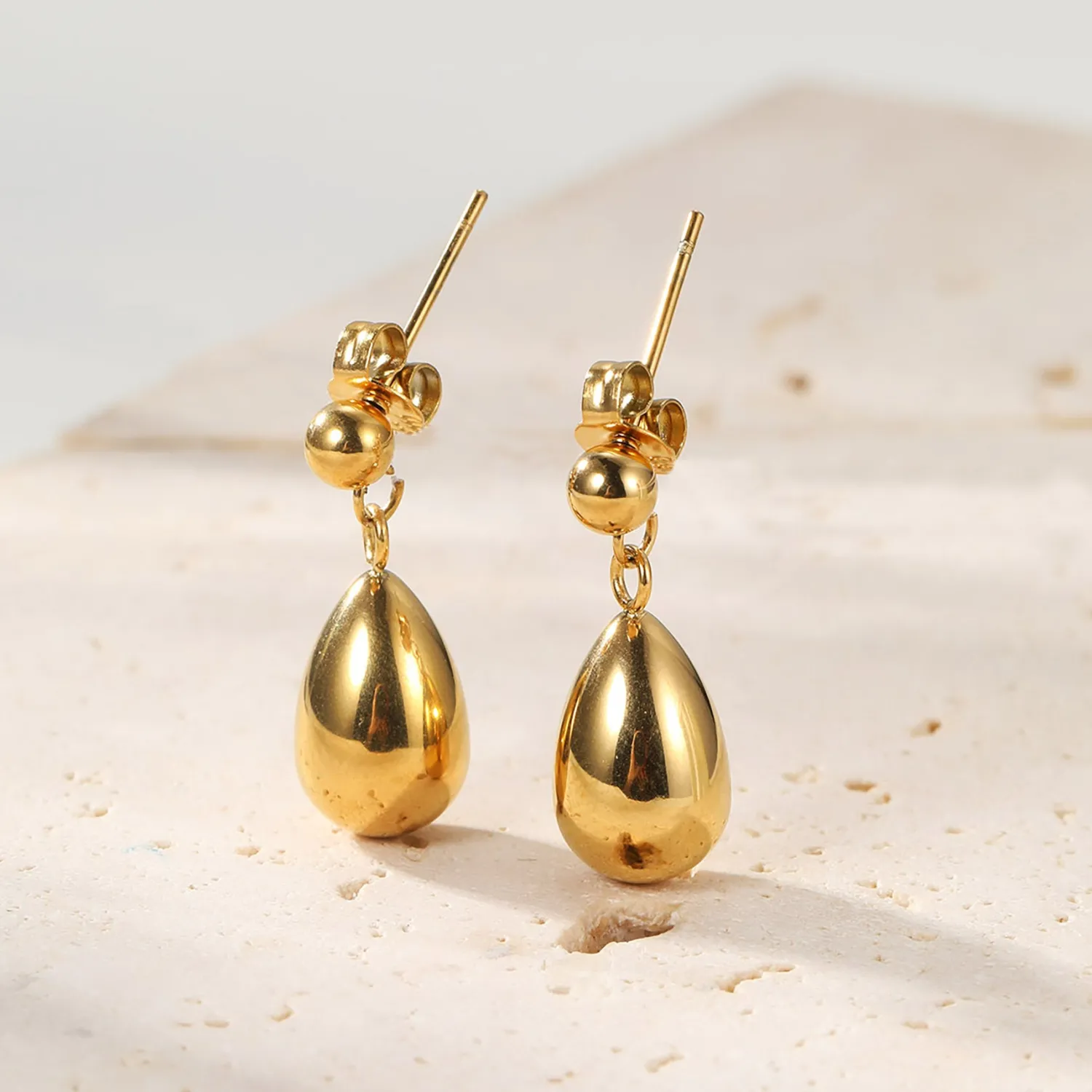 Ohrstecker | Hey Happiness Kugel und Tropfen Ohrringe aus Edelstahl