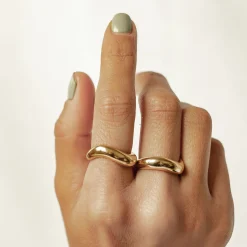 Auffällige Ringe | Hey Happiness Kurvenring aus Edelstahl Gold