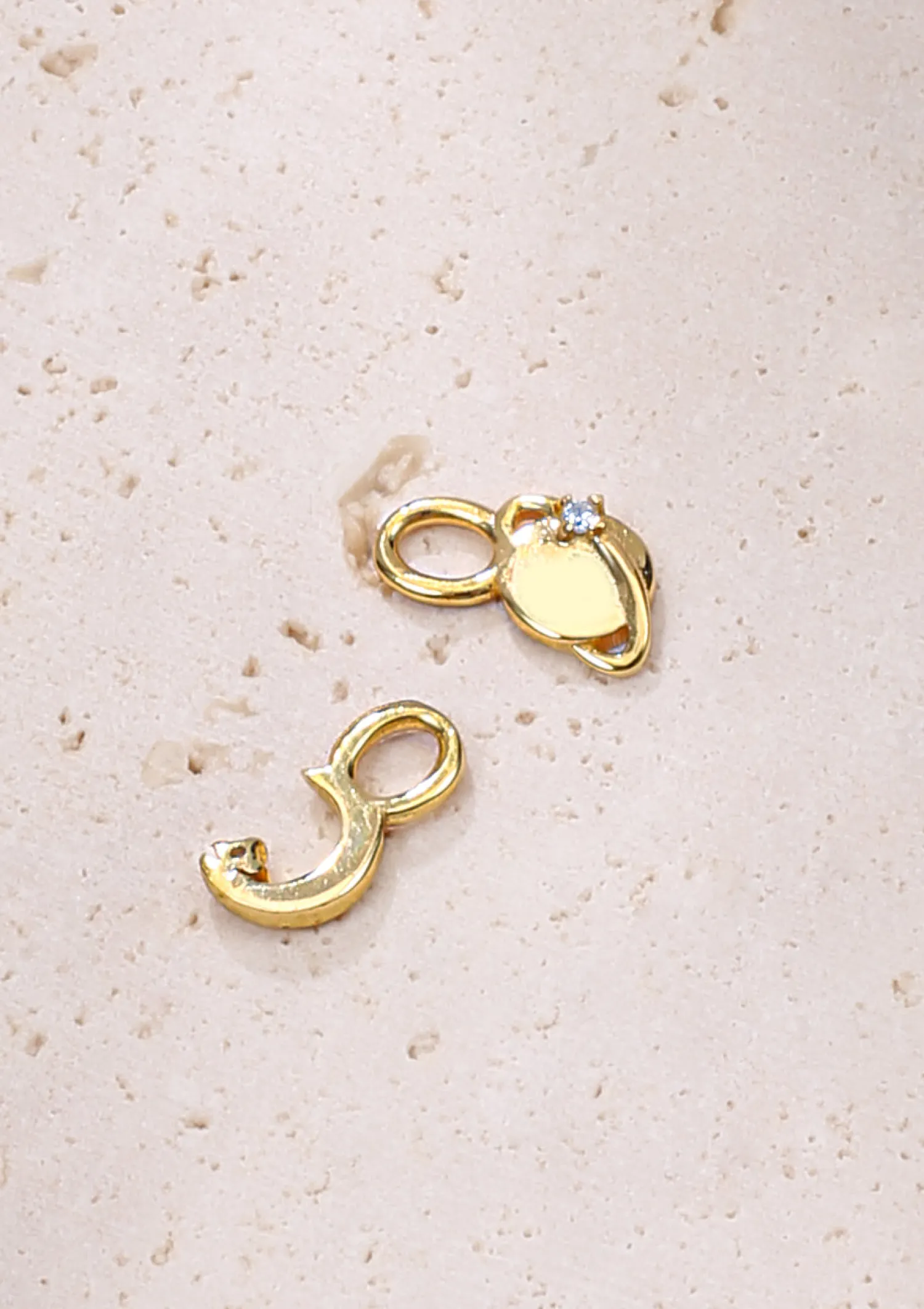Creolen | Hey Happiness Mond und Planet Charm Creolen aus Sterlingsilber in Gold