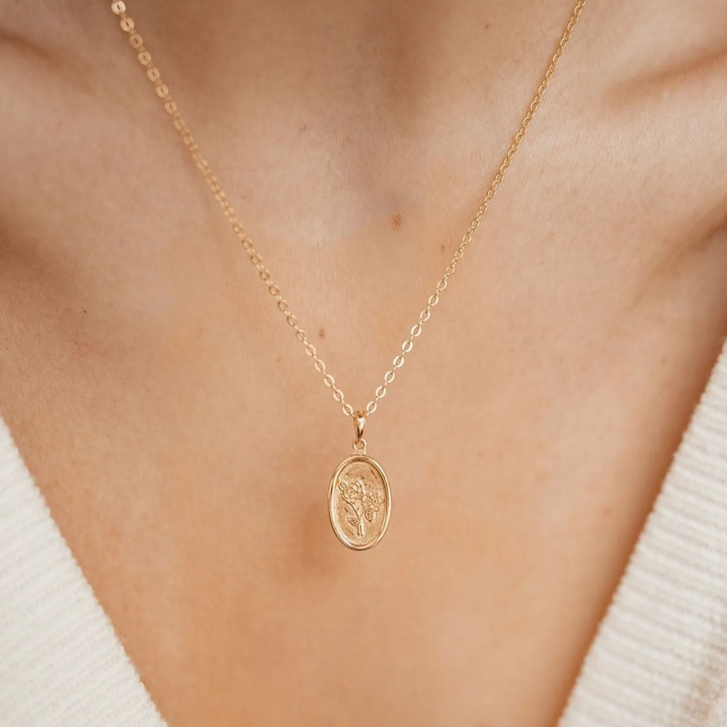 Anhänger | Hey Happiness Ovaler Anhänger mit Rose aus Veretem Sterlingsilber Gold