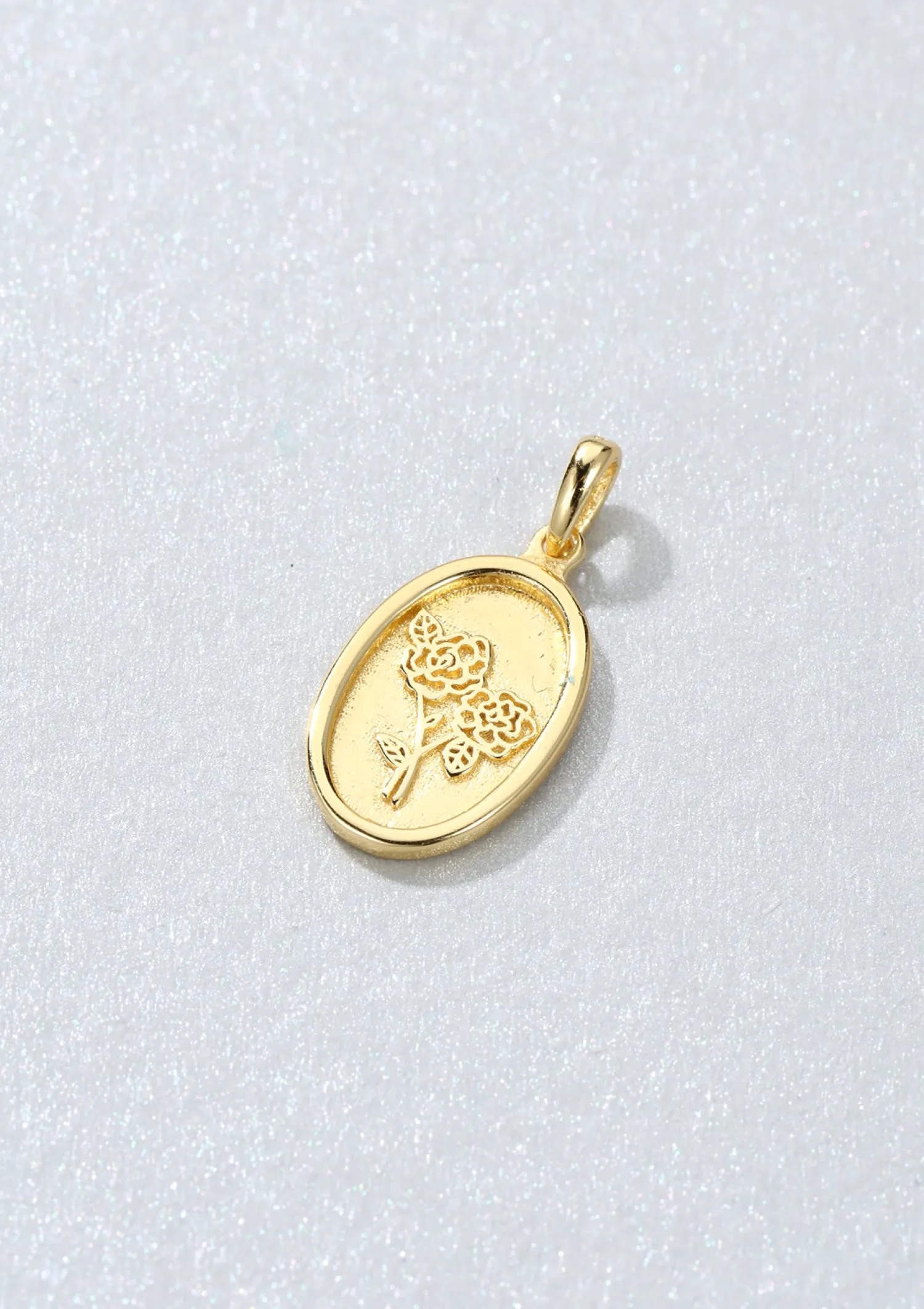 Anhänger | Hey Happiness Ovaler Anhänger mit Rose aus Veretem Sterlingsilber Gold