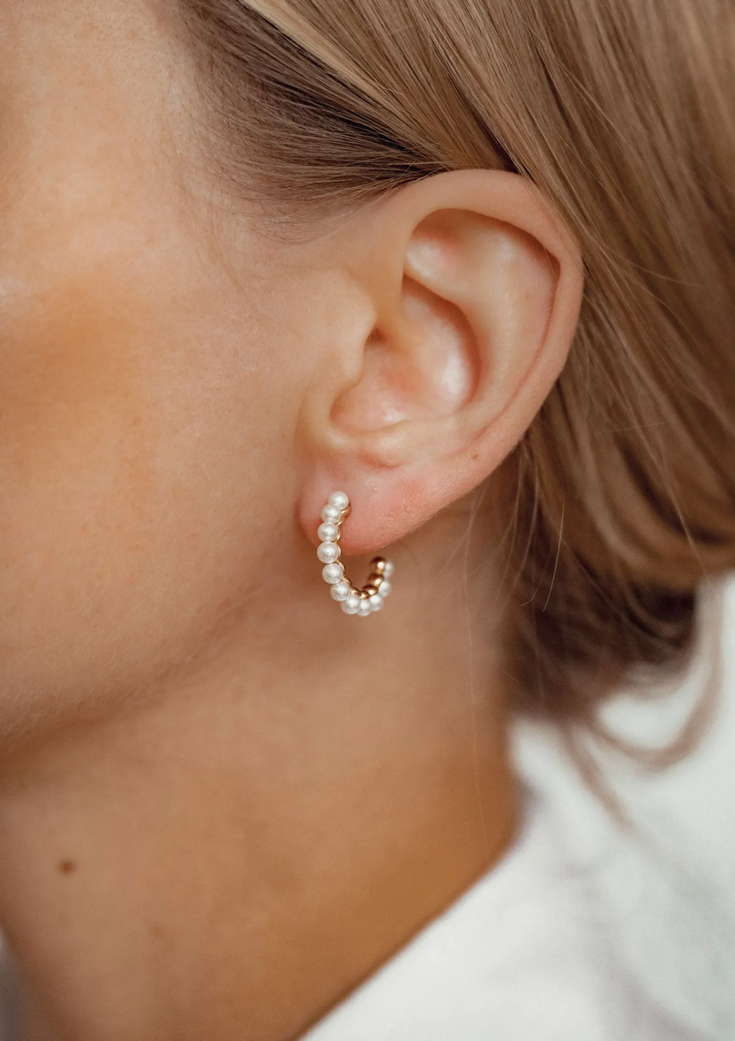 Perlenohrringe | Creolen | Hey Happiness Perlen Creolen aus Sterlingsilber in Gold
