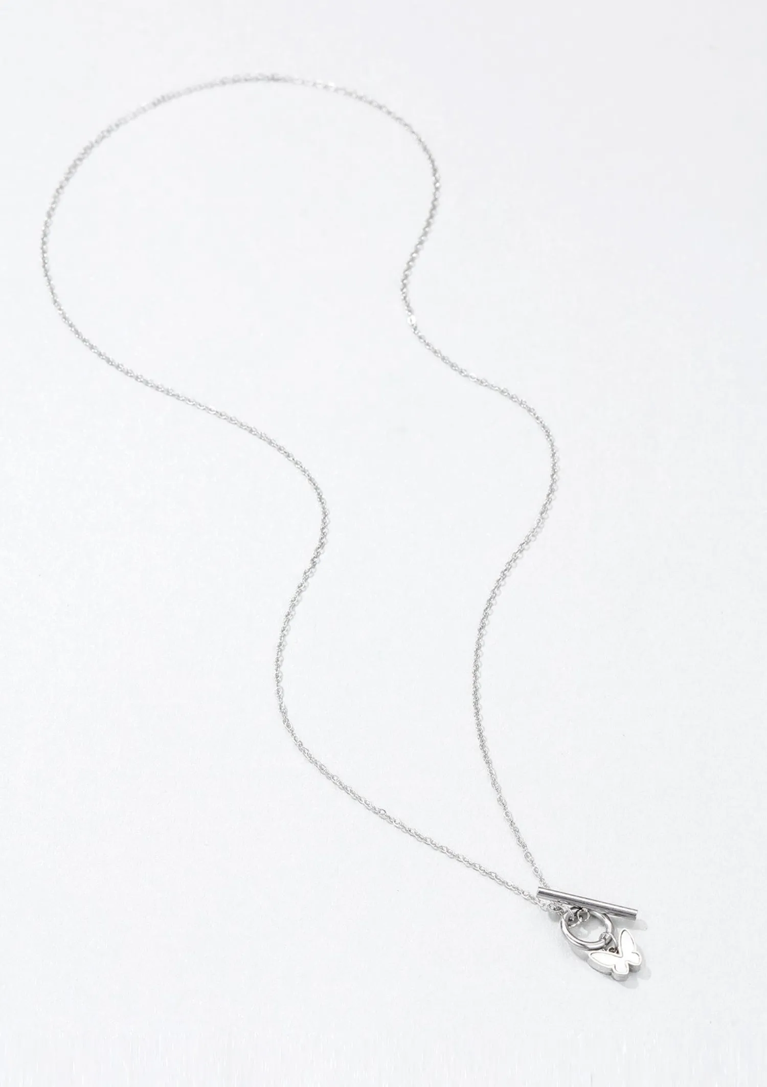 Filigrane Ketten | Hey Happiness Schmetterling Kette mit Knebelverschluss in Silber Silver