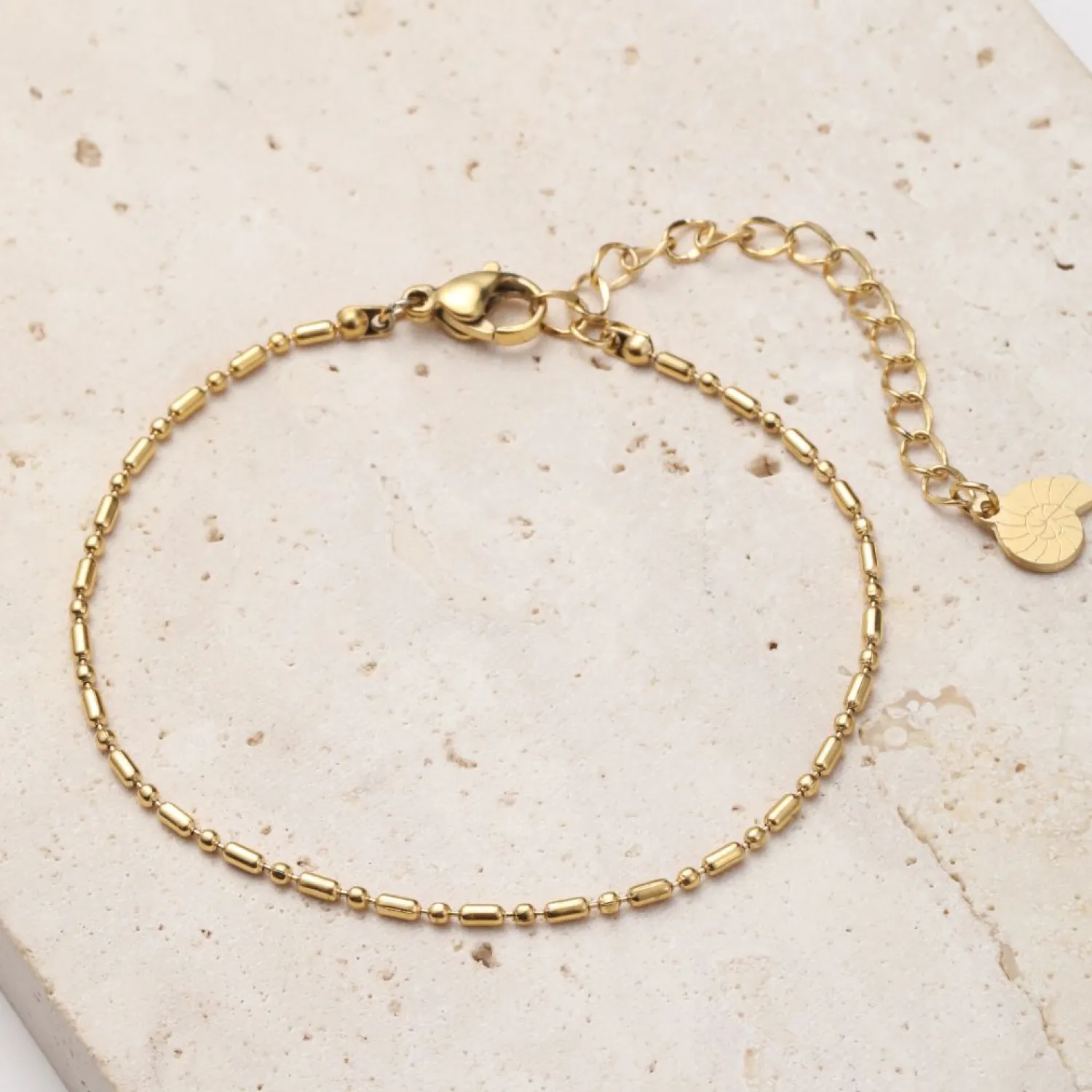 Ketten Armbänder | Hey Happiness Stab und Kugel Armband in Gold
