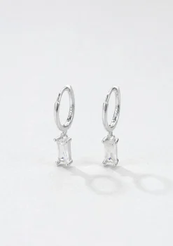 Huggie Ohrringe | Hey Happiness Sterlingsilber Huggie Ohrringe mit Steinen in Baguette-Form Silver