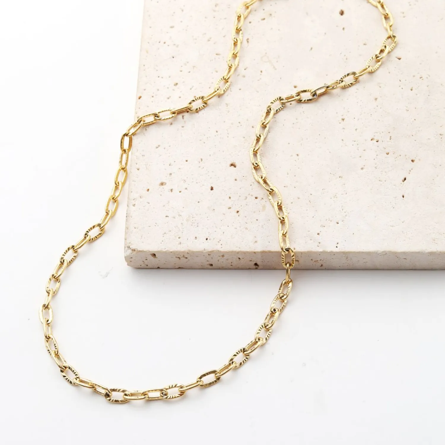 Filigrane Ketten | Hey Happiness Strukturierte Gliederkette in Gold