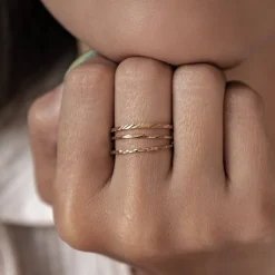 Schlichte Ringe | Hey Happiness Twist Stack Ring aus Edelstahl