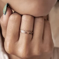Schlichte Ringe | Hey Happiness Twist Stack Ring aus Edelstahl