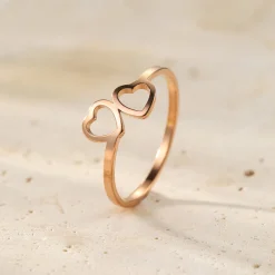 Schlichte Ringe | Hey Happiness Verbundene Herzen Ring aus Edelstahl