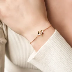 Charm Armbänder | Hey Happiness Vierblättriges-Kleeblatt-Armband aus Sterlingsilber
