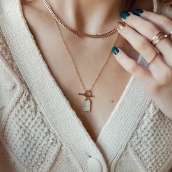 Perlenketten | Filigrane Ketten | Hey Happiness Viereck Anhänger Kette mit Knebelverschluss in Rosegold Rose Gold