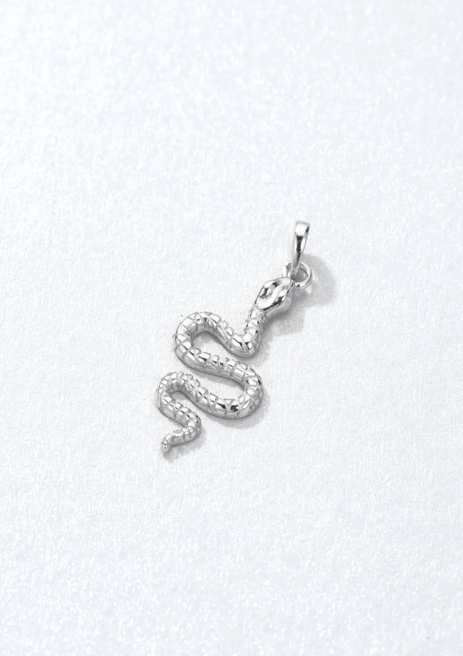 Anhänger | Hey Happiness Wagemut Anhänger für Lebendigkeit und Mut in Silberfarbe Silver