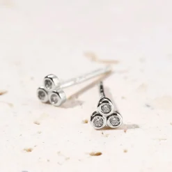 Ohrstecker | Hey Happiness Weiße Triad Ohrstecker aus Sterlingsilber Silver