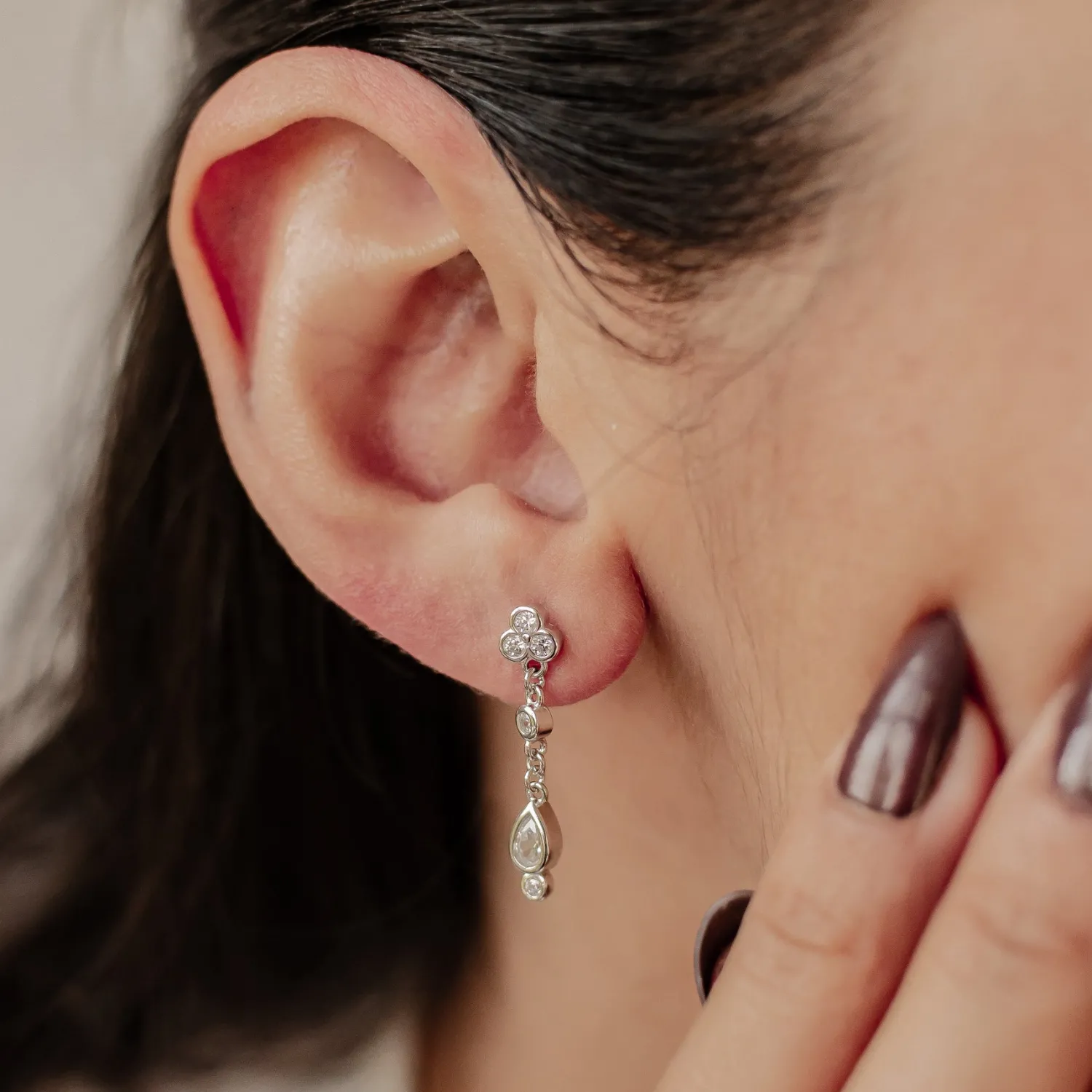 Ohrstecker | Hey Happiness Weiße Triade Tropfen Ohrstecker aus Sterlingsilber