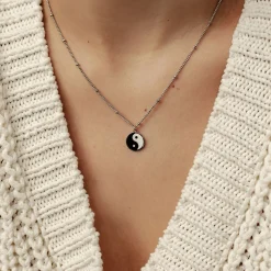 Filigrane Ketten | Hey Happiness Yin Yang Anhänger Kette im Kugelkette-Design in Silber Silver