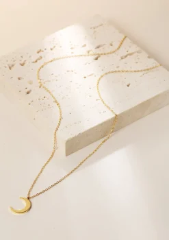 Filigrane Ketten | Hey Happiness Zarte Halbmond Kette in farbe Gold