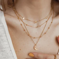 Filigrane Ketten | Hey Happiness Zarte Halbmond Kette in farbe Gold