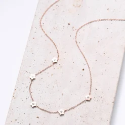 Necklace Sets | Filigrane Ketten | Hey Happiness Zierliche Blume Charm Kette in Rosegold Rose Gold
